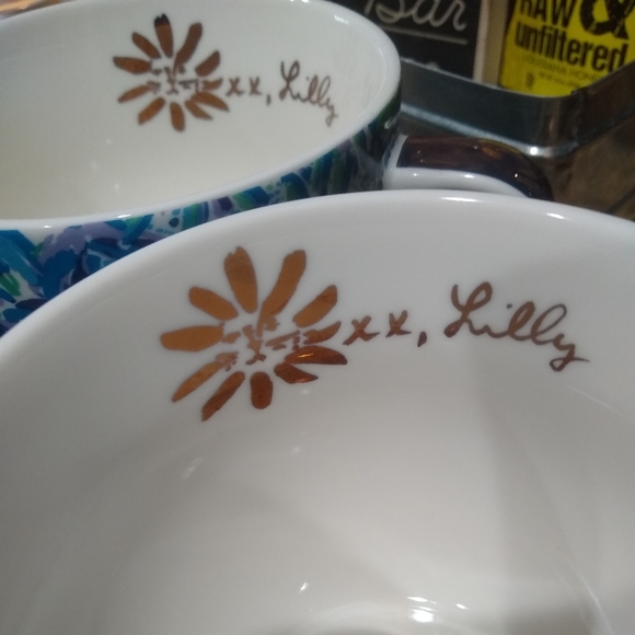 Lilly Pulitzer, big coffee or latte cups, 12 oz, Lion Around - Picture 2 of 7